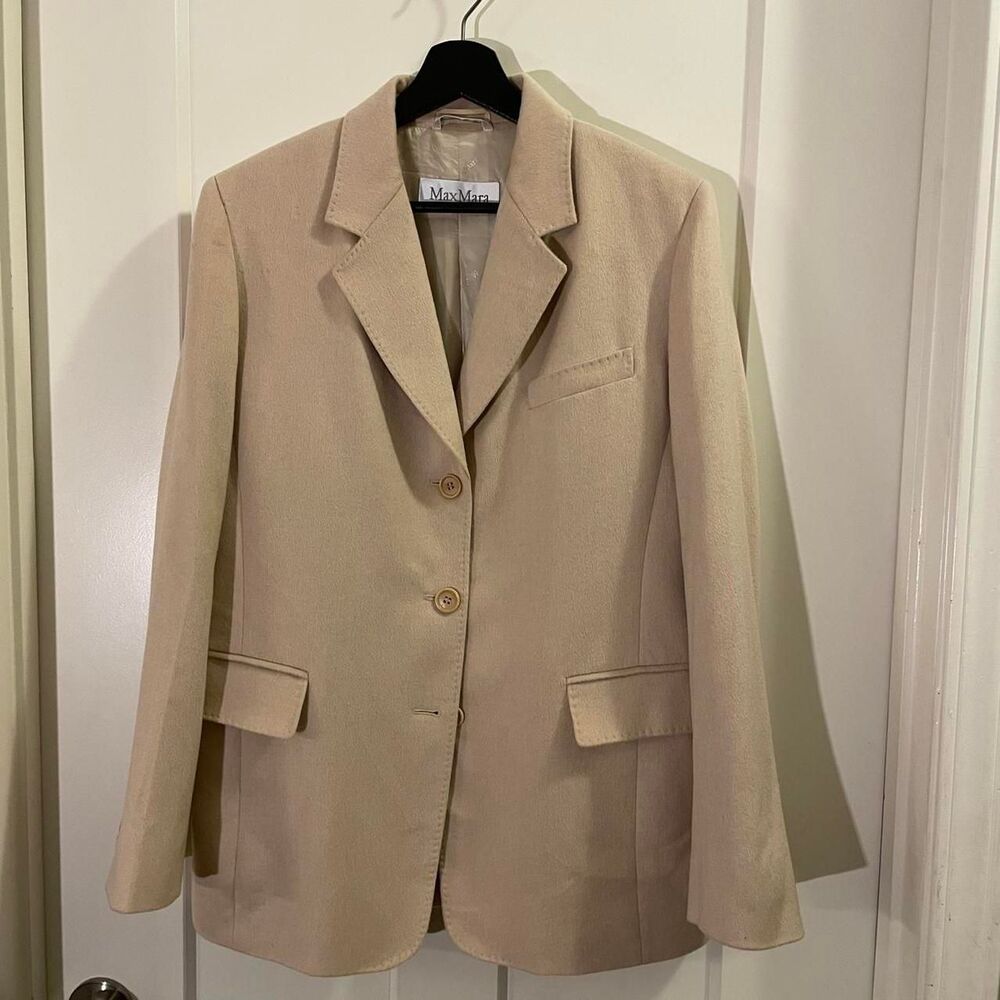 Max-mara Women's Cream and White Jacket